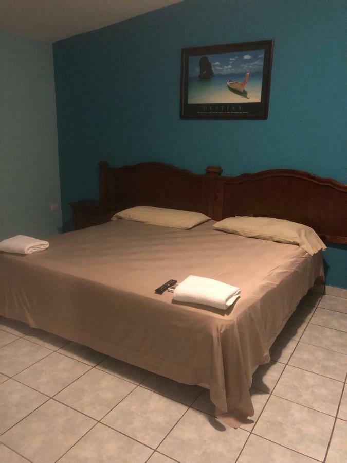 Hotel Rivera Del Rio La Pesca Eksteriør bilde